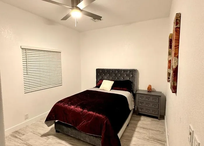 Entire Near Stadium Holiday home